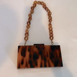 Tortoise Clutch